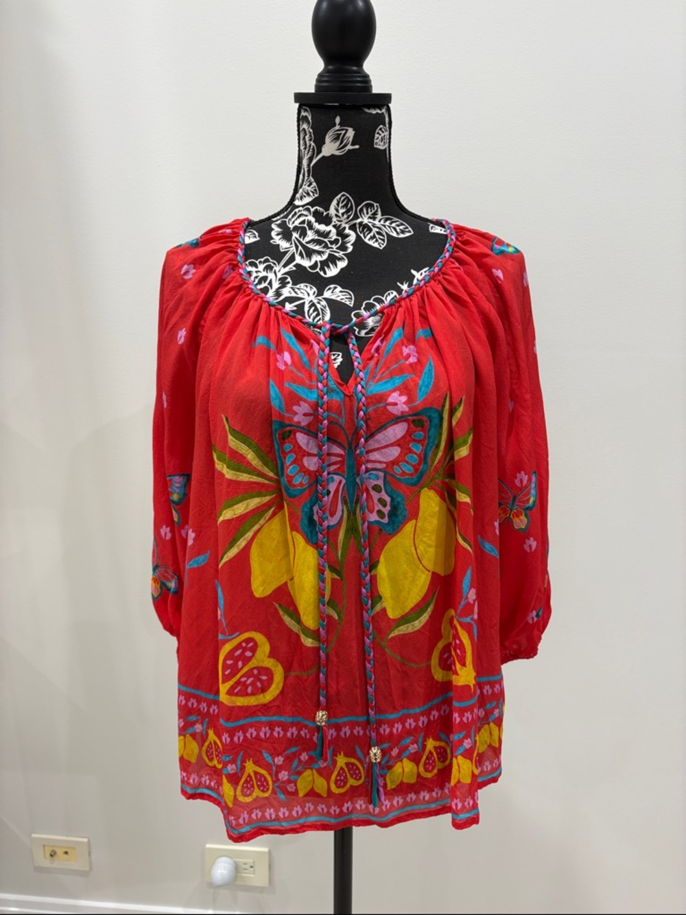 Jade Johnny Was Red Butterfly Garden Peasant Top Medium